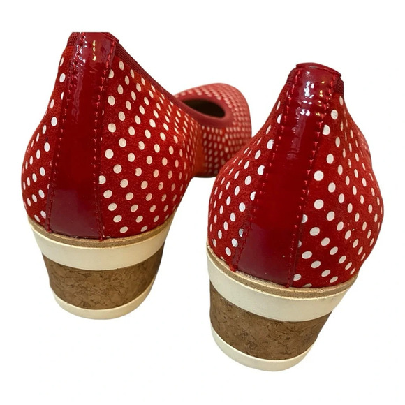 Remote NWOT Red and White Polka dot wedge slip on sandals Size 10-10.5 - Picture 4 of 16